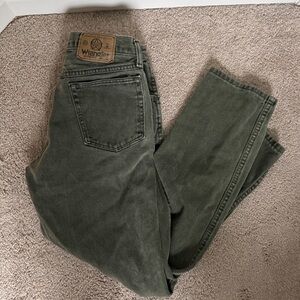 Wrangler Women’s Olive Relaxed Straight Jeans